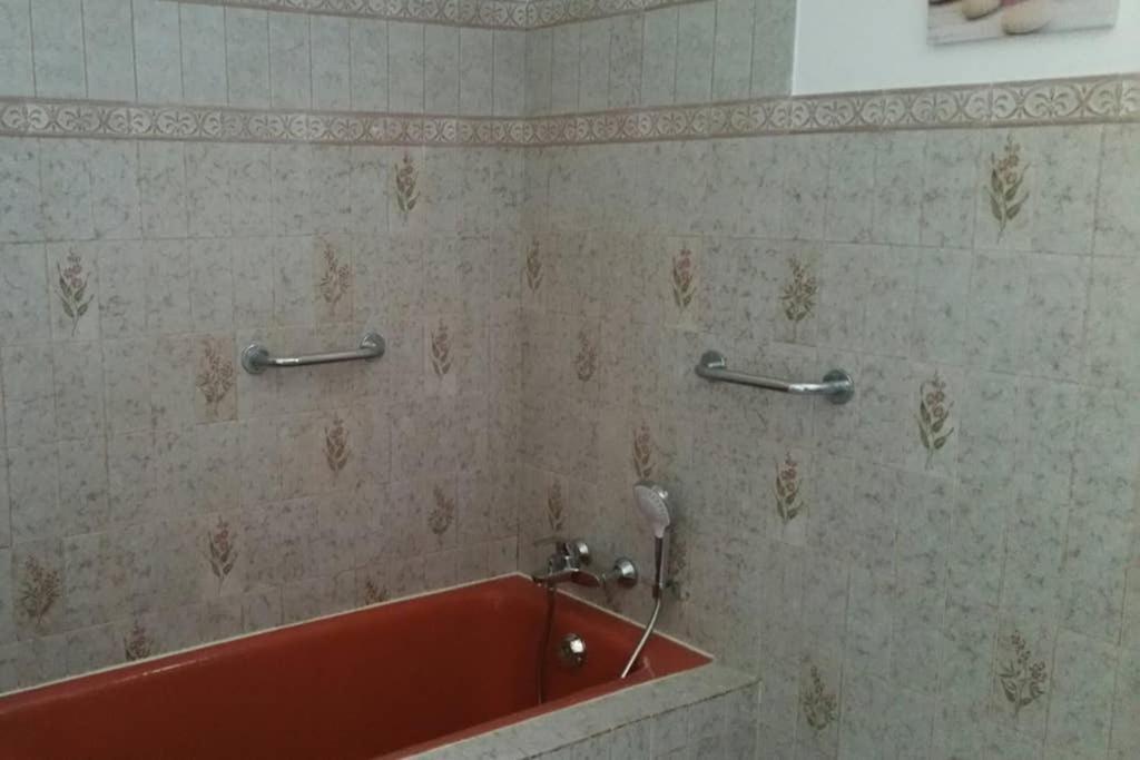 Villa La Lurette, Appartement Et Studio Saint-Etienne-les-Orgues Екстер'єр фото