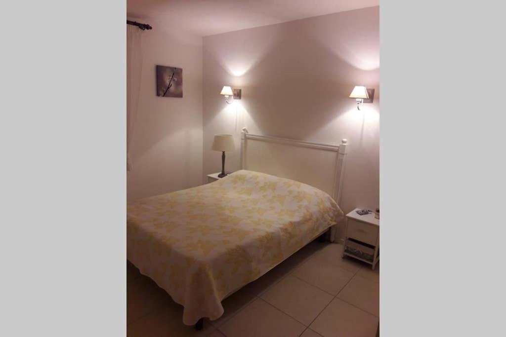Villa La Lurette, Appartement Et Studio Saint-Etienne-les-Orgues Екстер'єр фото