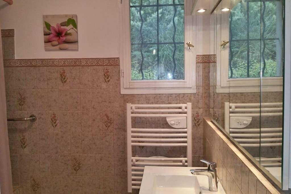 Villa La Lurette, Appartement Et Studio Saint-Etienne-les-Orgues Екстер'єр фото