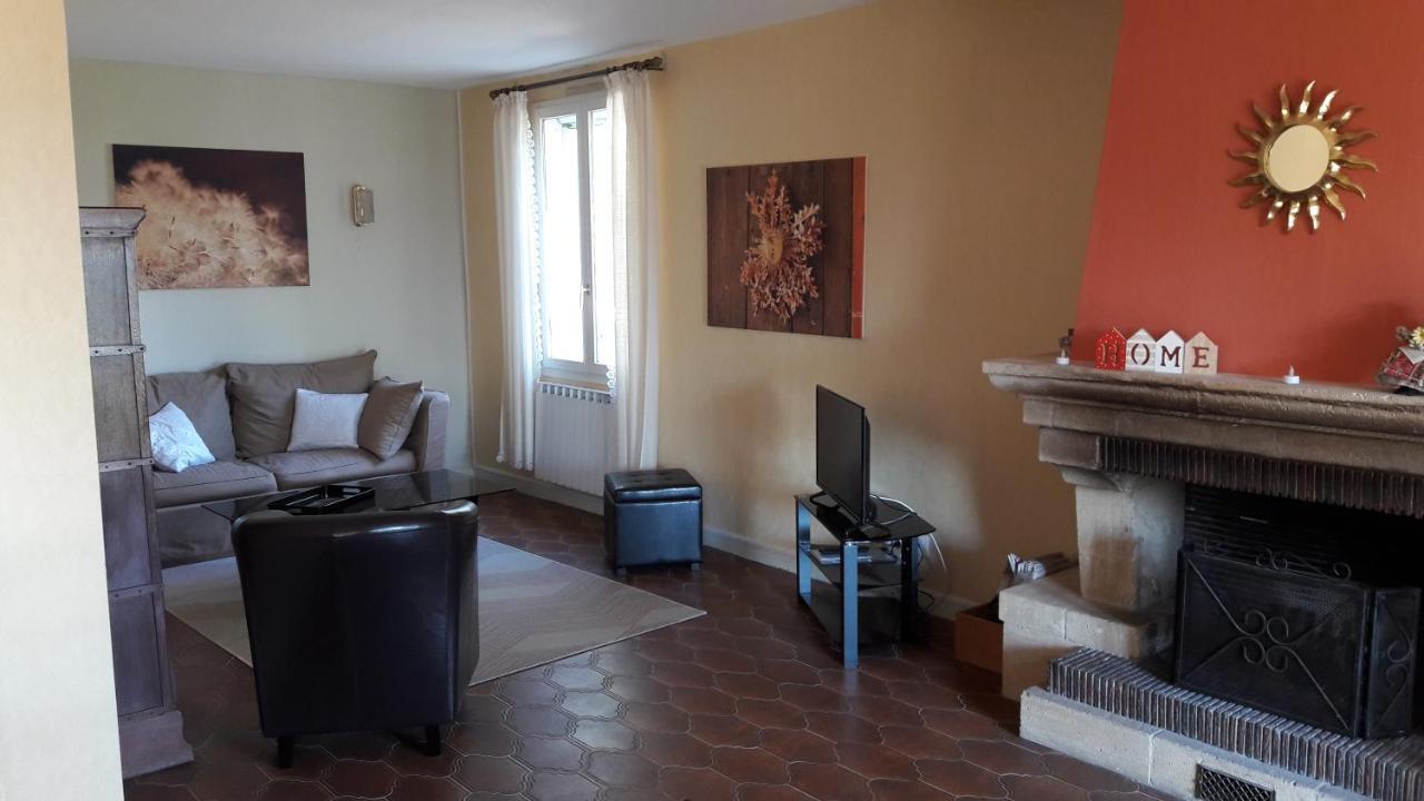 Villa La Lurette, Appartement Et Studio Saint-Etienne-les-Orgues Екстер'єр фото